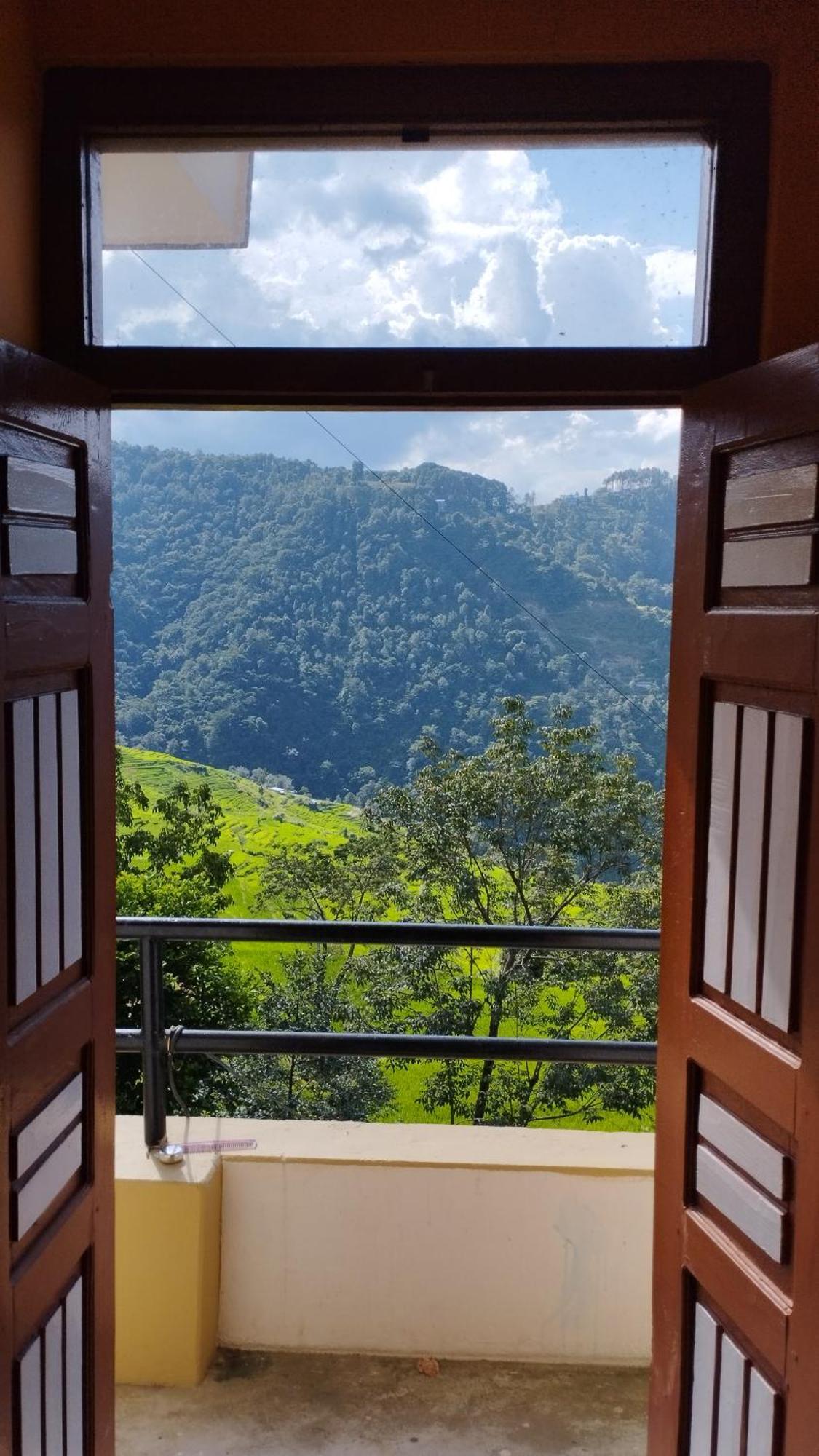 Patlekhet Eco Farmhouse Дхуликхел Экстерьер фото